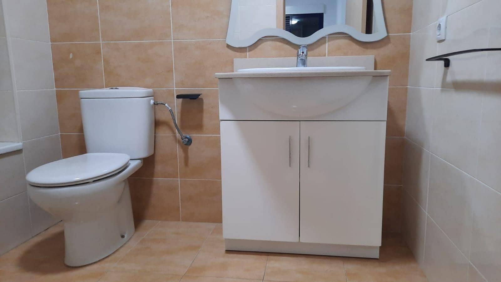3 bedroom Flat for rent in Castello de la Plana with garage - € 895 (Ref: 9959865)