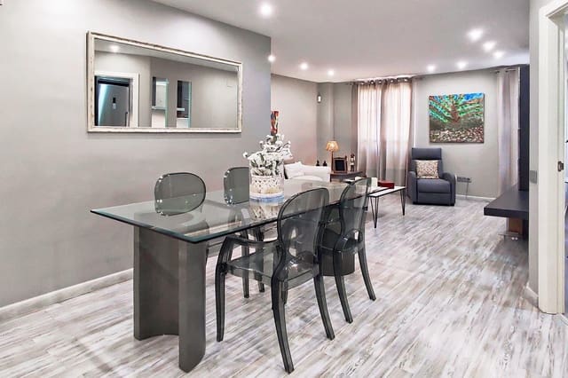 2 soveværelse Lejlighed til salg i Centro, Castelló de la Plana med garage - € 245.000 (Ref: 9959866)