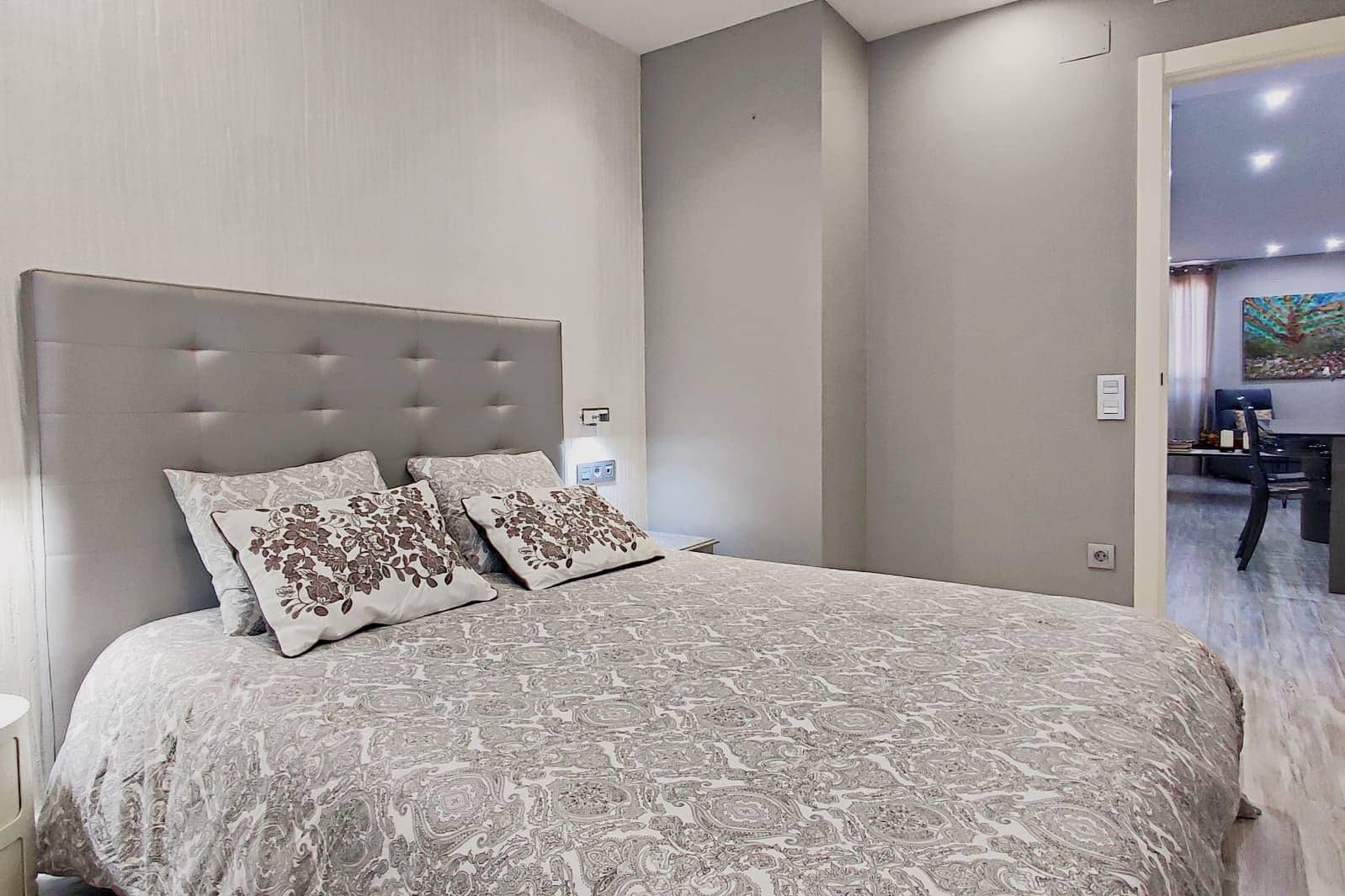 2 soveværelse Lejlighed til salg i Castello de la Plana med garage - € 245.000 (Ref: 9959866)