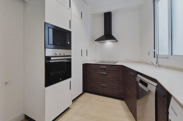 2 soveværelse Lejlighed til leje i Arrancapins, Valencia by - € 1.350 (Ref: 9965370)