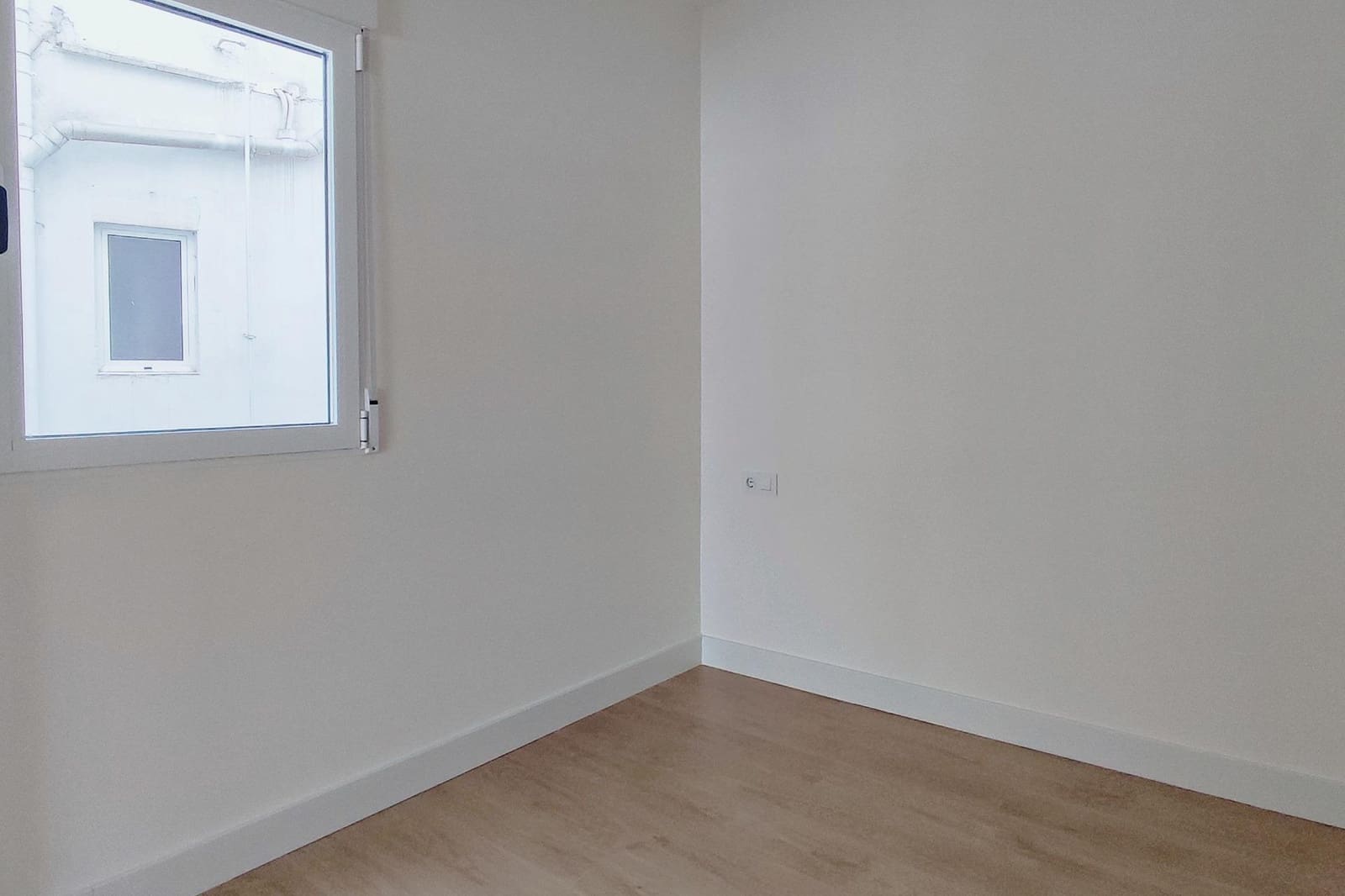 2 sypialnia Mieszkanie do wynajęcia w Miasto Walencja - 1 350 € (Ref: 9965370)