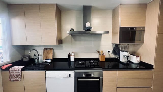 3 soveværelse Penthouse til salg i Castelló de la Plana med garage - € 246.485 (Ref: 9977420)
