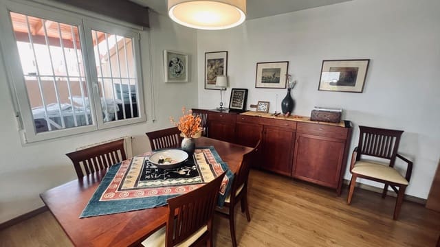 3 soveværelse Penthouse til salg i Castelló de la Plana med garage - € 246.485 (Ref: 9977420)