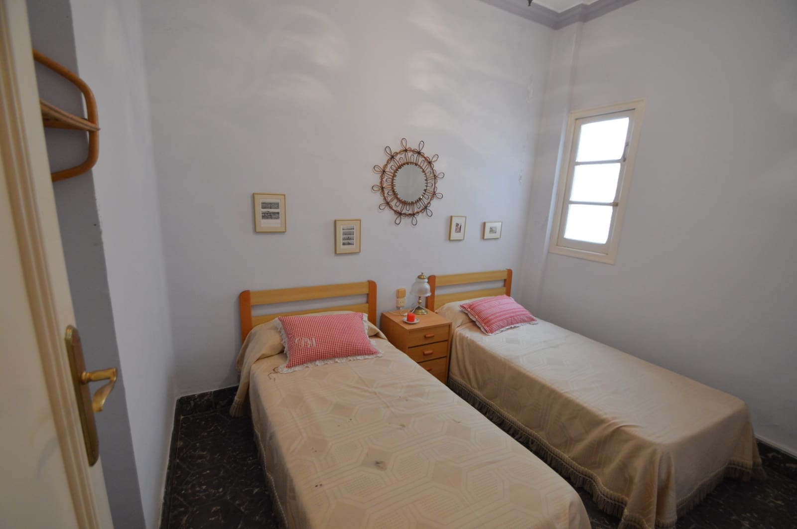3 bedroom Flat for sale in Vinaros - € 110,000 (Ref: 10004898)