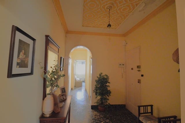 3 bedroom Flat for sale in Vinaròs - € 110,000 (Ref: 10004898)