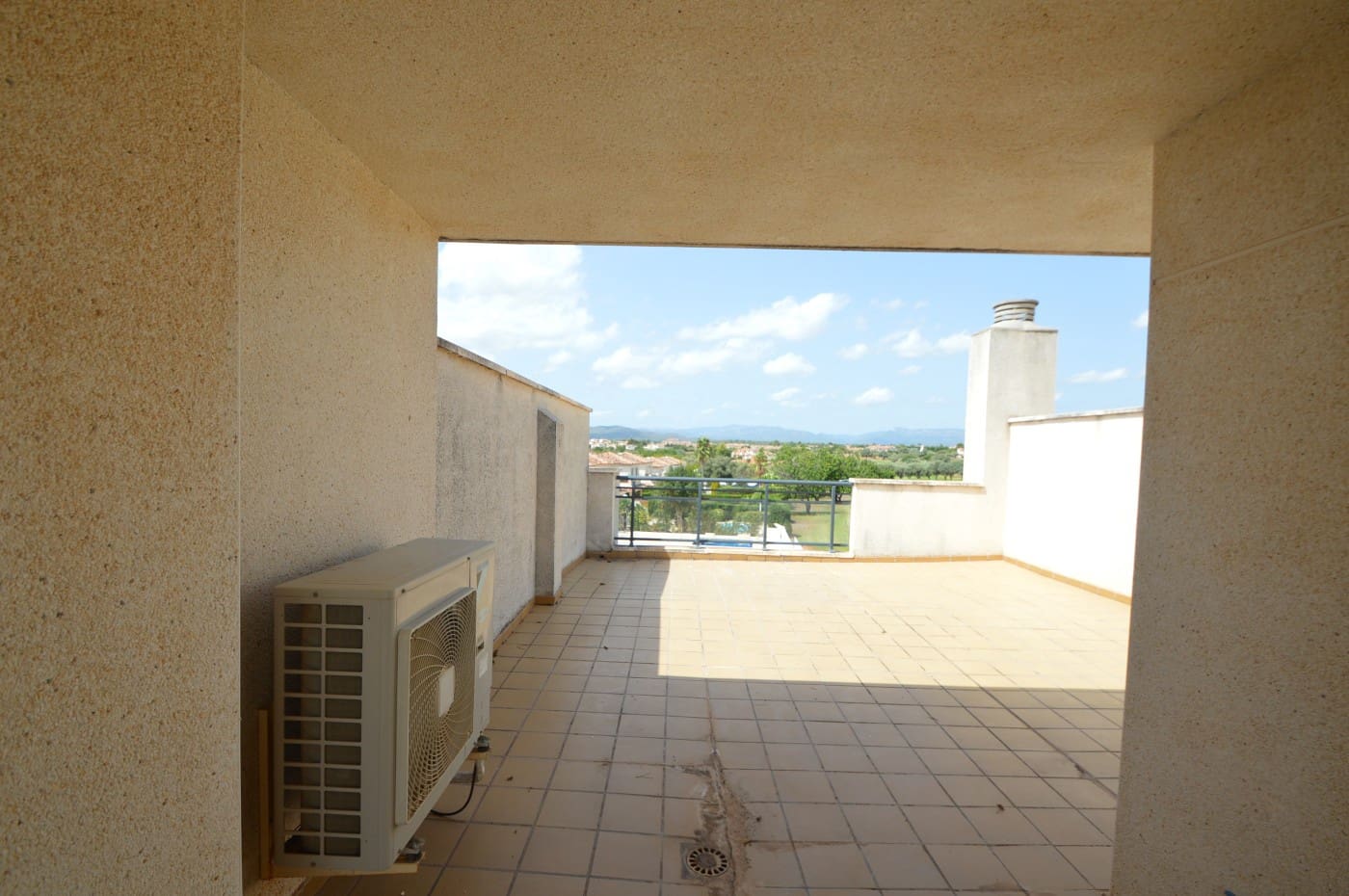 5 bedroom Villa for sale in Sant Jordi with pool garage - € 245,000 (Ref: 10016662)