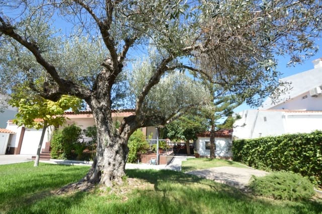 4 Zimmer Villa zu verkaufen in Vinaròs mit Garage - 399.000 € (Ref: 10035705)