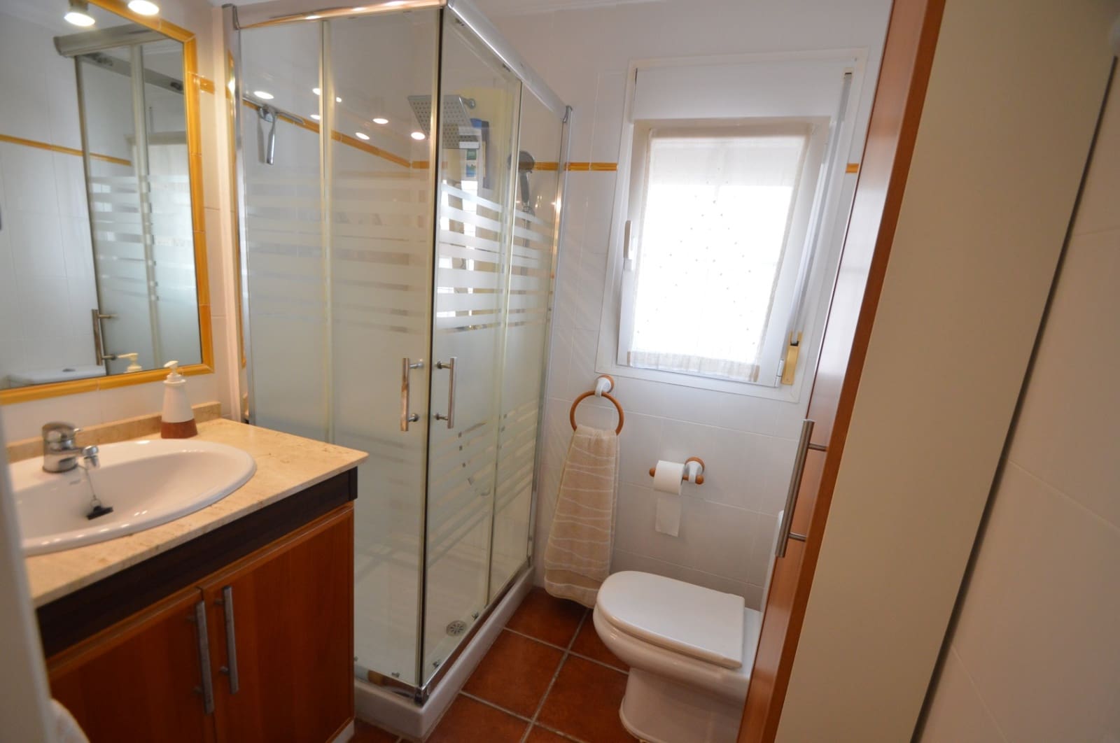 4 Zimmer Villa zu verkaufen in Vinaros mit Garage - 399.000 € (Ref: 10035705)
