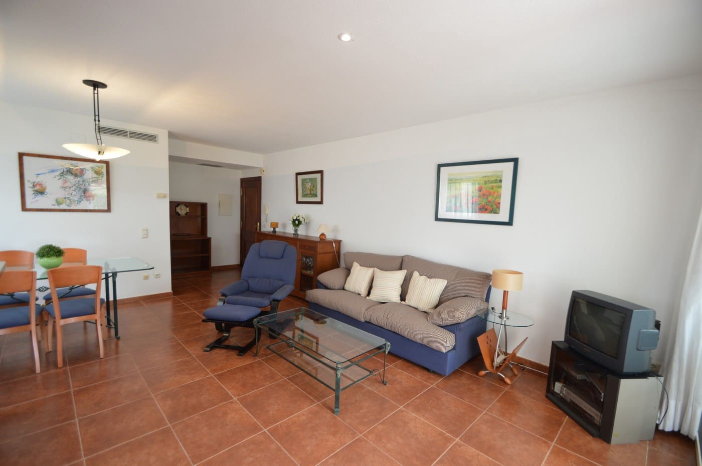 2 slaapkamer Appartement te koop in Sant Jordi met zwembad garage - € 135.000 (Ref: 10085296)