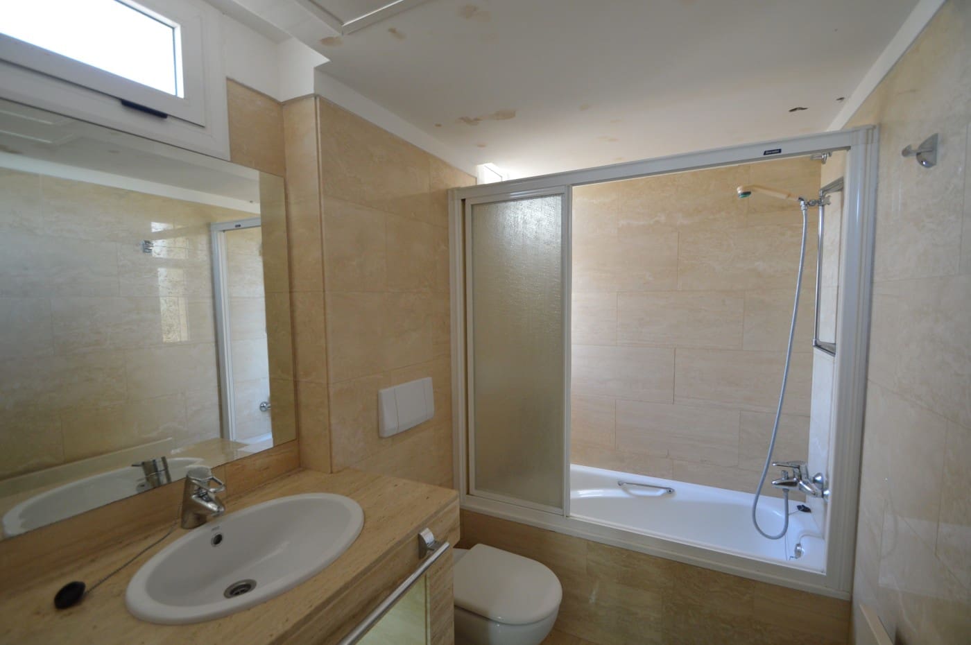 2 slaapkamer Appartement te koop in Sant Jordi met zwembad garage - € 135.000 (Ref: 10085296)