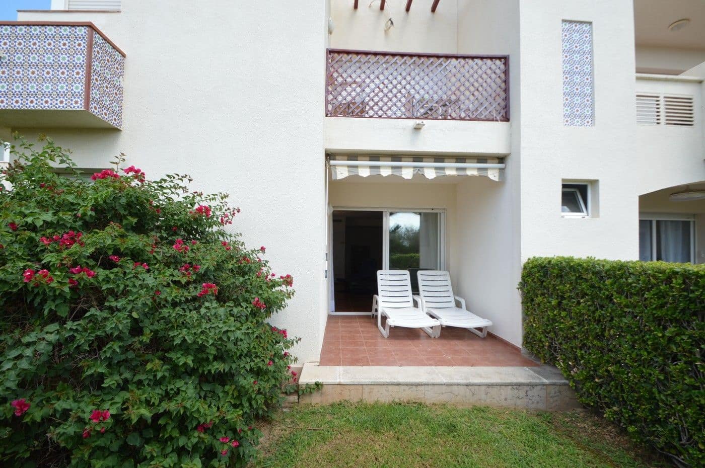 2 slaapkamer Appartement te koop in Sant Jordi met zwembad garage - € 135.000 (Ref: 10085296)