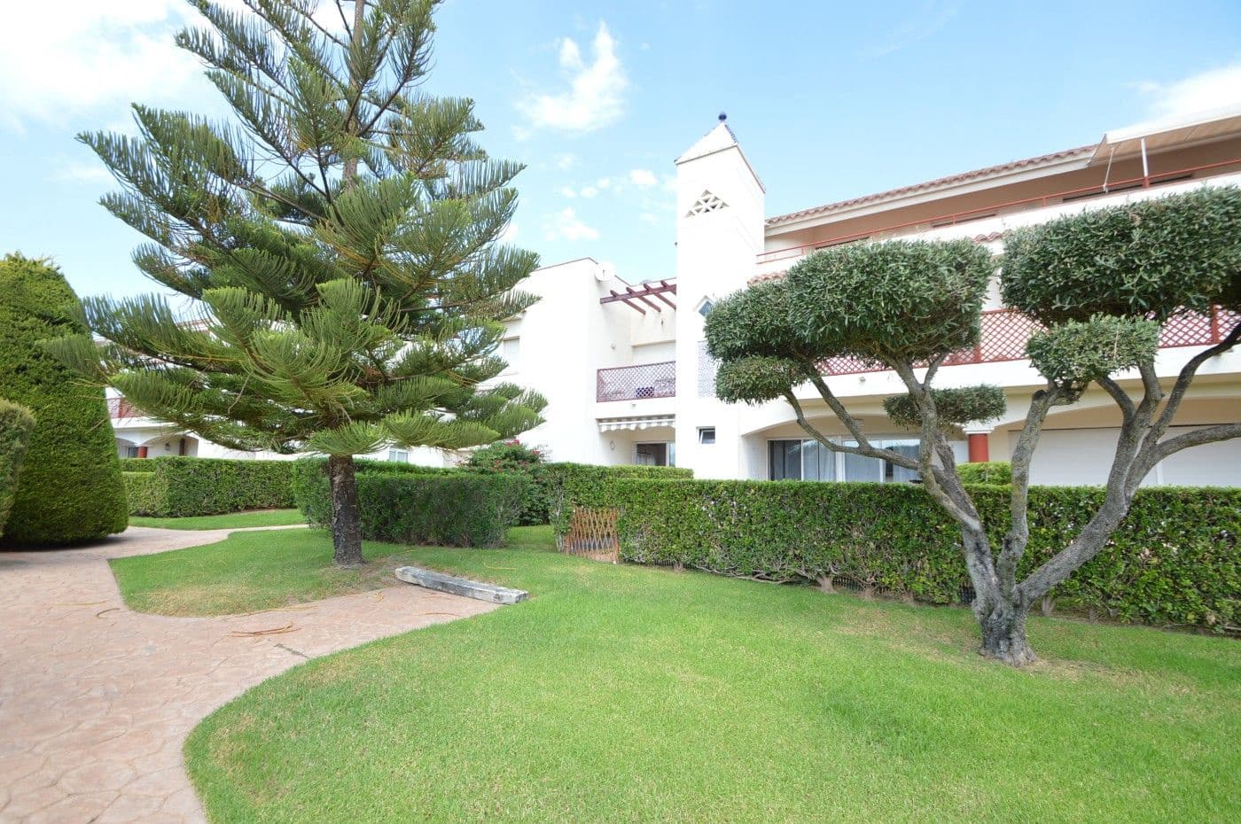 2 slaapkamer Appartement te koop in Sant Jordi met zwembad garage - € 135.000 (Ref: 10085296)