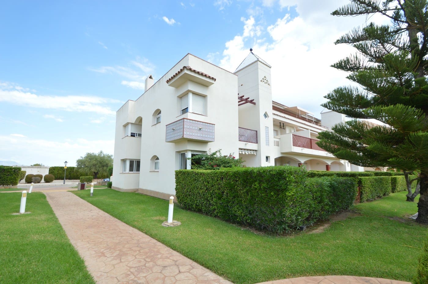 2 slaapkamer Appartement te koop in Sant Jordi met zwembad garage - € 135.000 (Ref: 10085296)