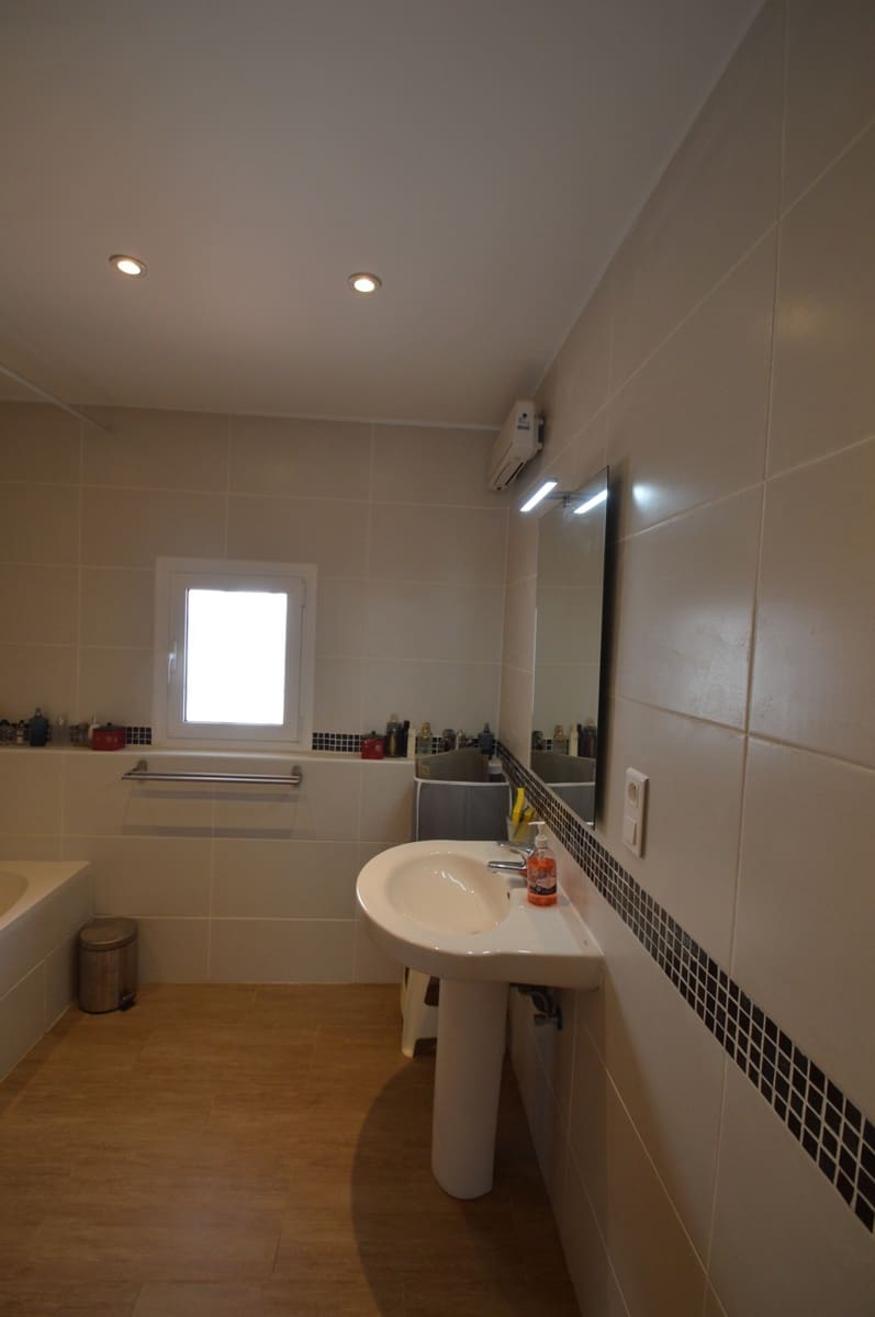 4 soverom Villa til salgs i Vinaros med garasje - € 490 000 (Ref: 10089969)