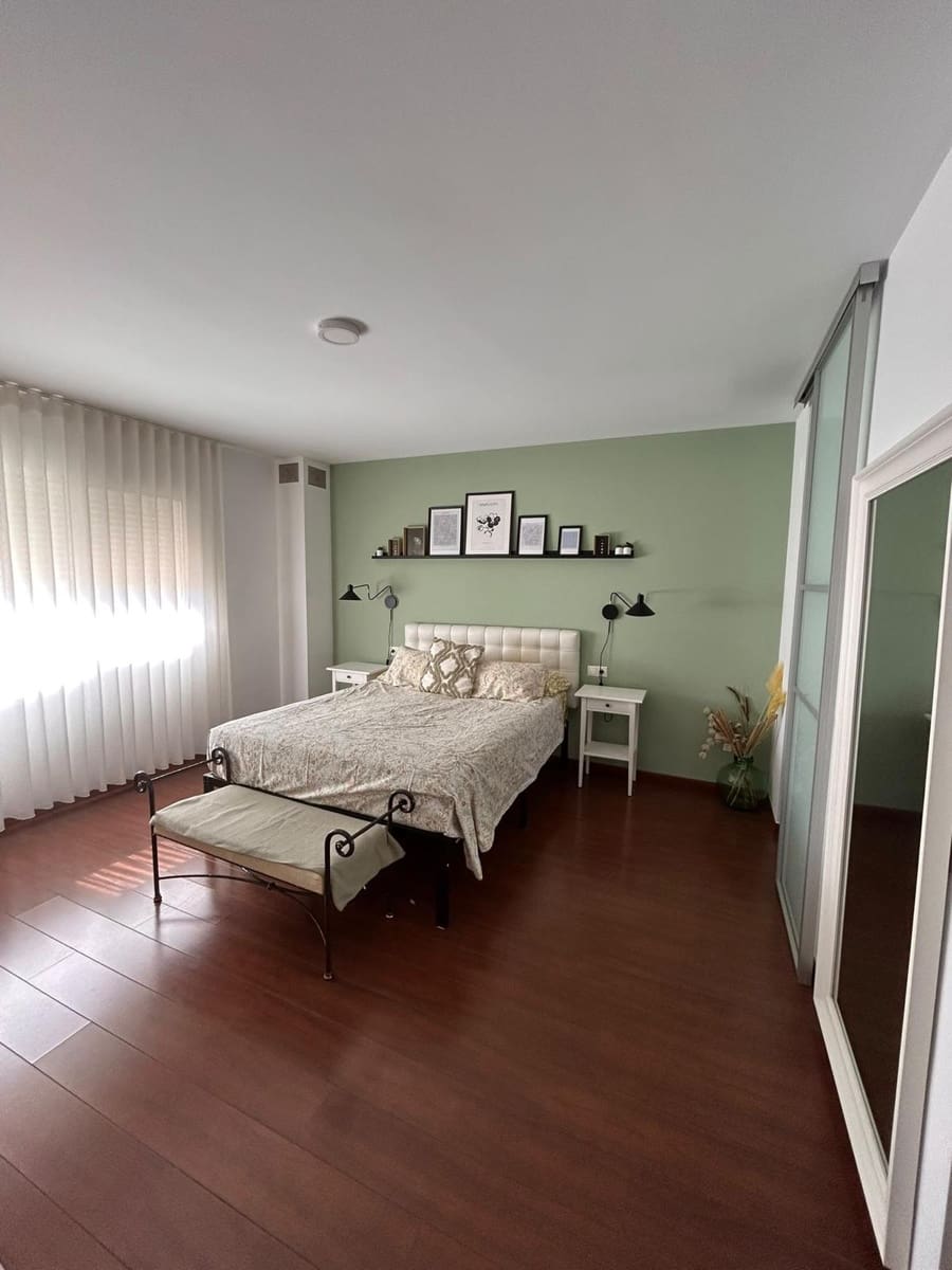 4 Zimmer Villa zu verkaufen in Vinaros mit Pool Garage - 350.000 € (Ref: 10110323)