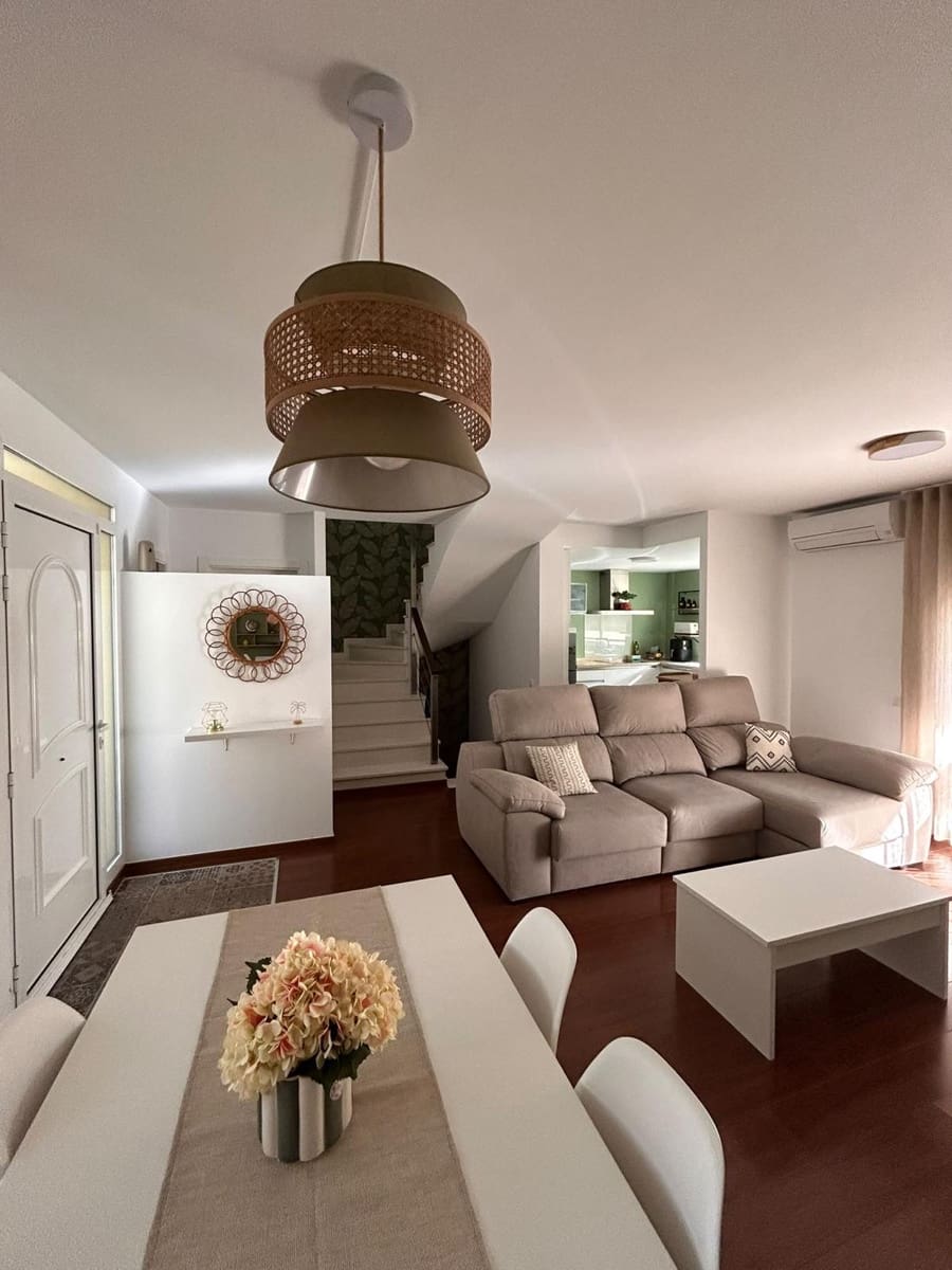 4 Zimmer Villa zu verkaufen in Vinaros mit Pool Garage - 350.000 € (Ref: 10110323)