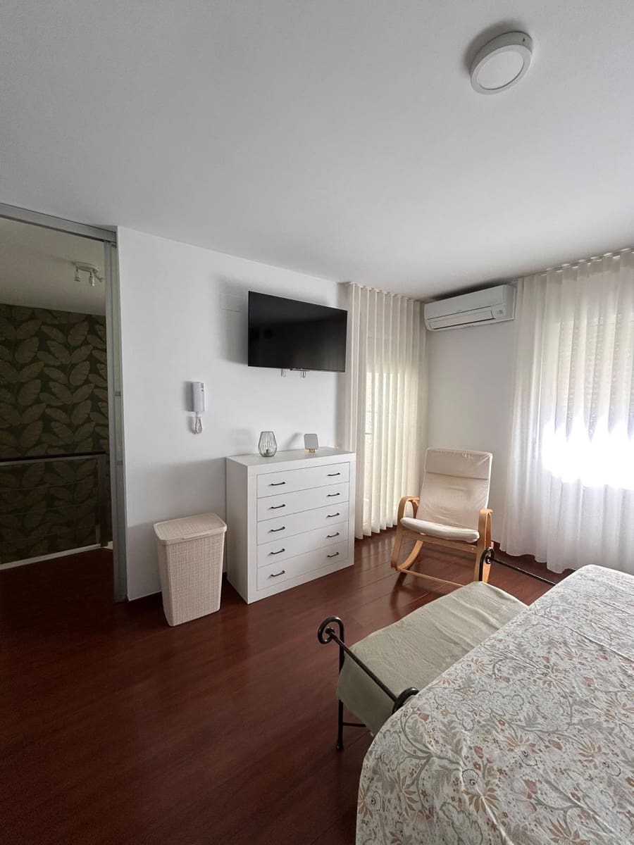 4 Zimmer Villa zu verkaufen in Vinaros mit Pool Garage - 350.000 € (Ref: 10110323)