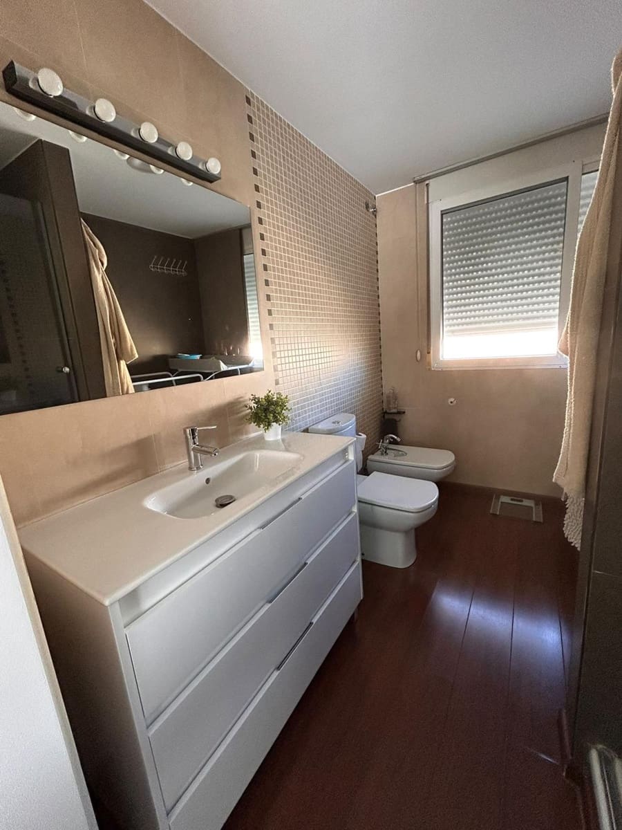 4 Zimmer Villa zu verkaufen in Vinaros mit Pool Garage - 350.000 € (Ref: 10110323)