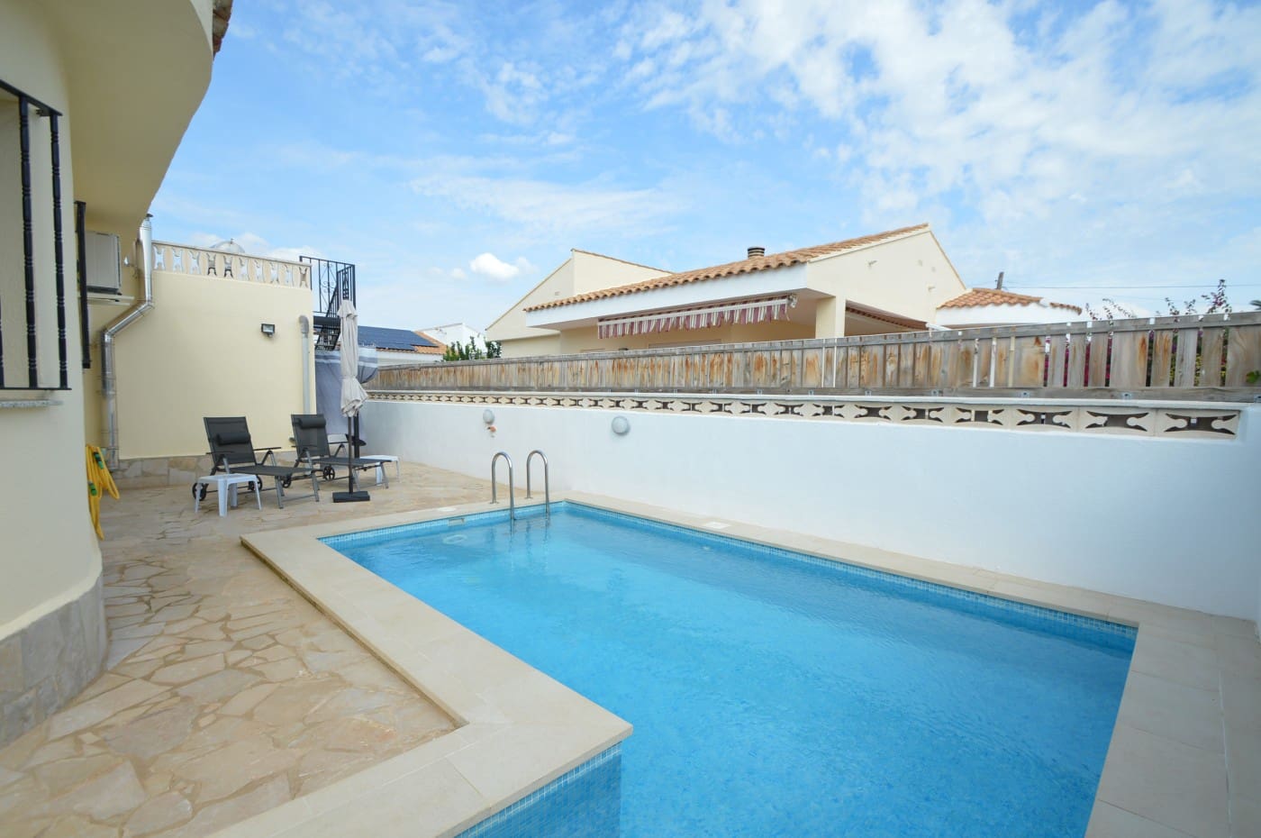3 Zimmer Villa zu verkaufen in Vinaros mit Pool Garage - 345.000 € (Ref: 10130612)