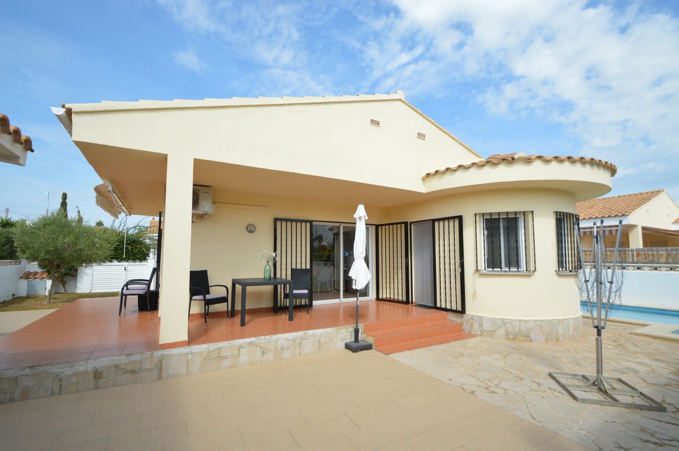 3 Zimmer Villa zu verkaufen in Vinaros mit Pool Garage - 345.000 € (Ref: 10130612)