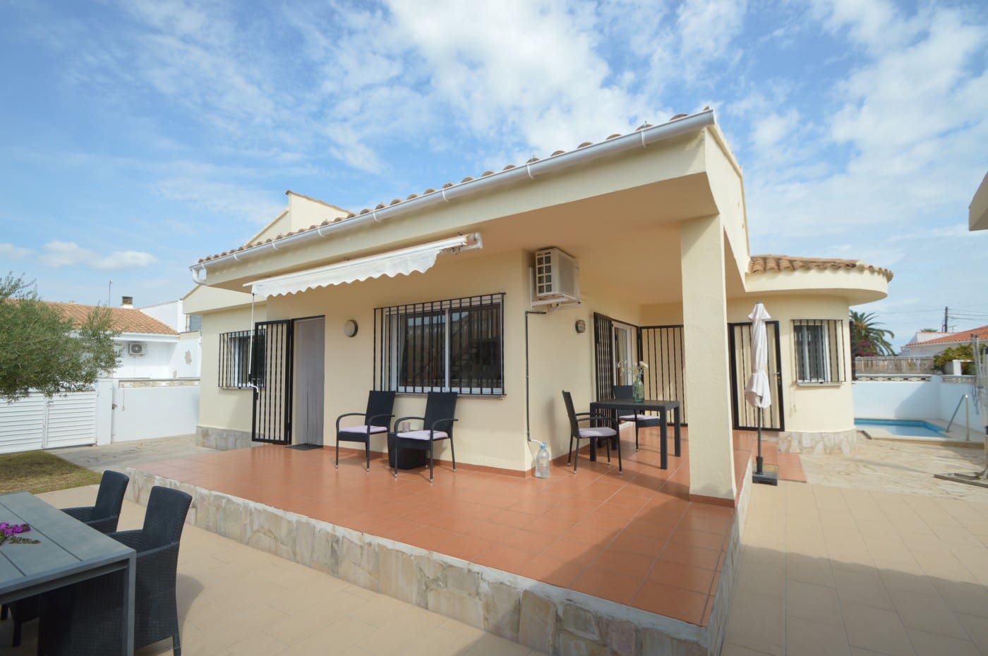 3 Zimmer Villa zu verkaufen in Vinaros mit Pool Garage - 345.000 € (Ref: 10130612)