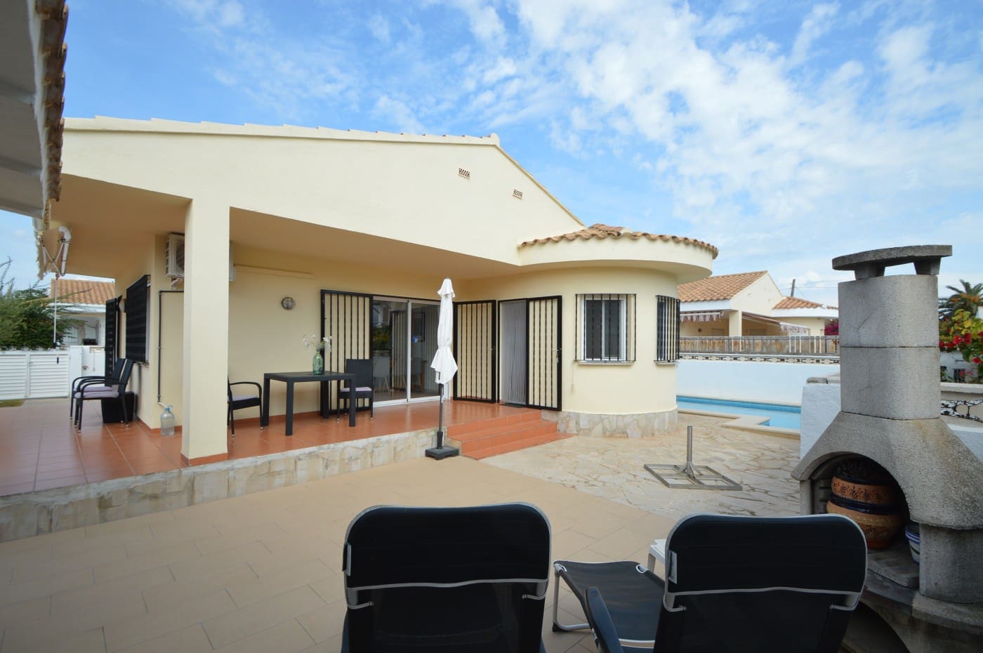 3 Zimmer Villa zu verkaufen in Vinaros mit Pool Garage - 345.000 € (Ref: 10130612)