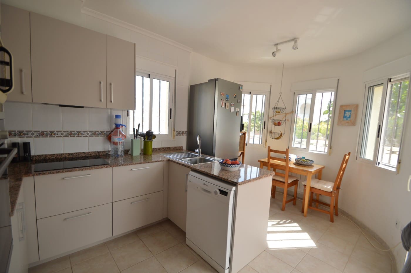 3 Zimmer Villa zu verkaufen in Vinaros mit Pool Garage - 345.000 € (Ref: 10130612)