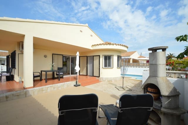 3 Zimmer Villa zu verkaufen in Vinaròs mit Pool Garage - 345.000 € (Ref: 10130612)