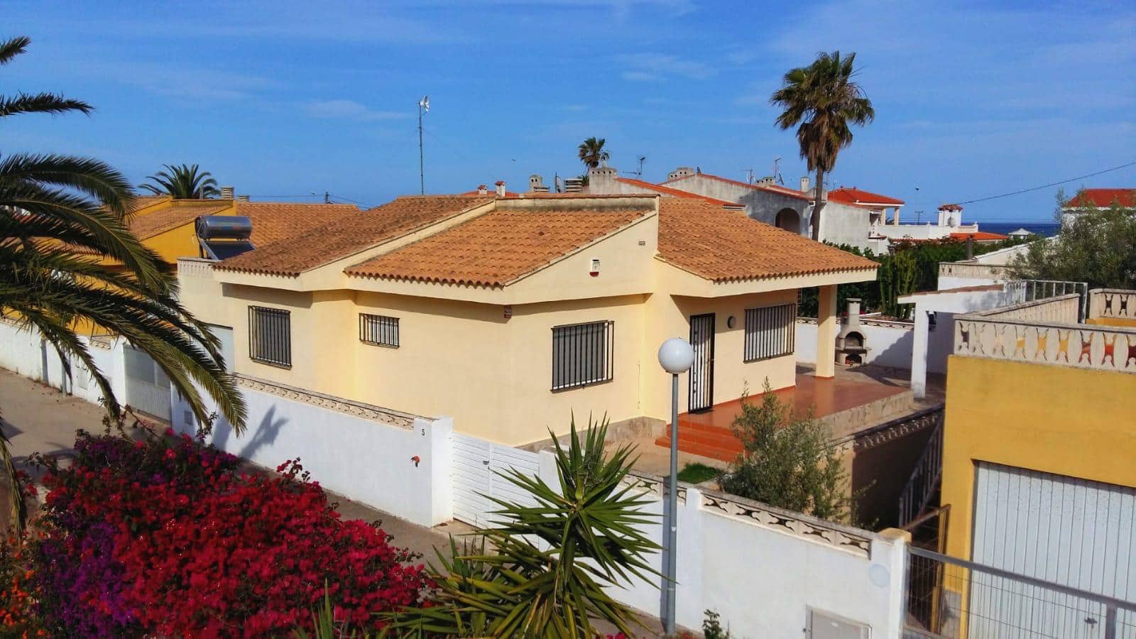 3 bedroom Villa for sale in Vinaros with pool garage - € 345,000 (Ref: 10130612)