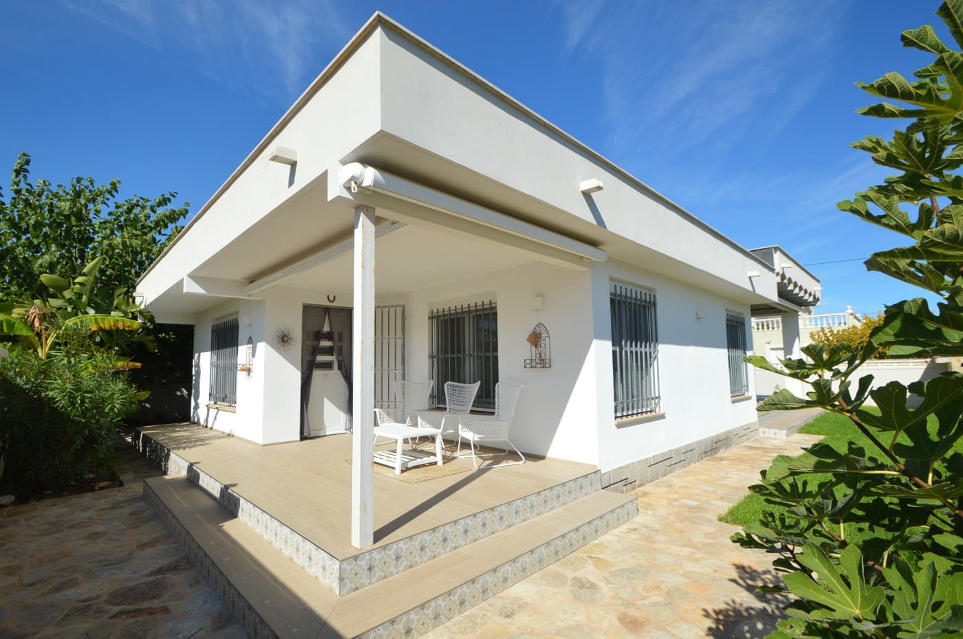 3 sypialnia Willa na sprzedaż w Vinaros z basenem garażem - 335 000 € (Ref: 10156930)