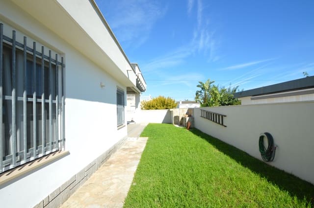 3 sypialnia Willa na sprzedaż w Vinaròs z basenem garażem - 335 000 € (Ref: 10156930)