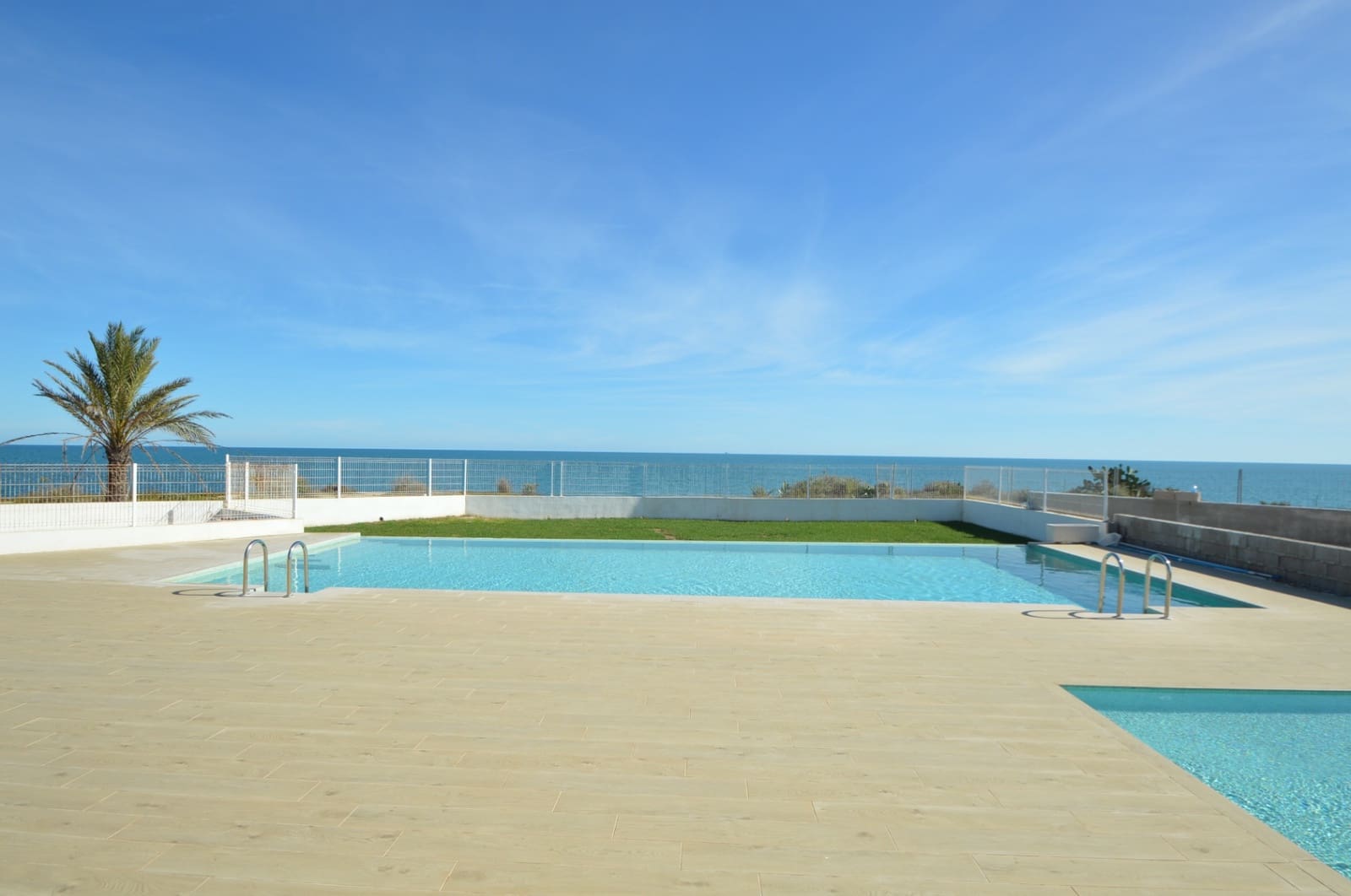 3 bedroom Villa for sale in Vinaros with pool garage - € 399,000 (Ref: 10183470)