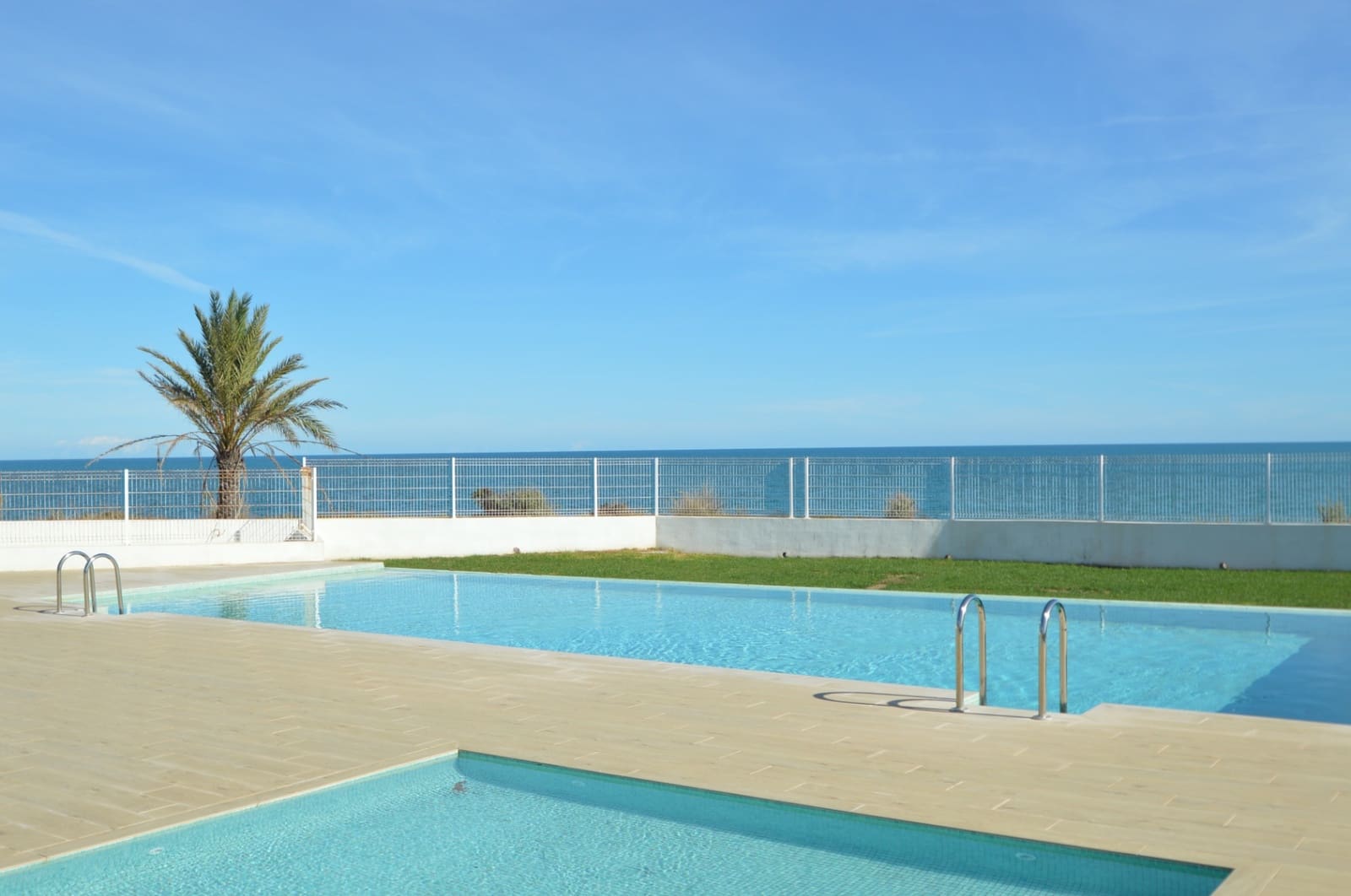 3 bedroom Villa for sale in Vinaros with pool garage - € 399,000 (Ref: 10183470)
