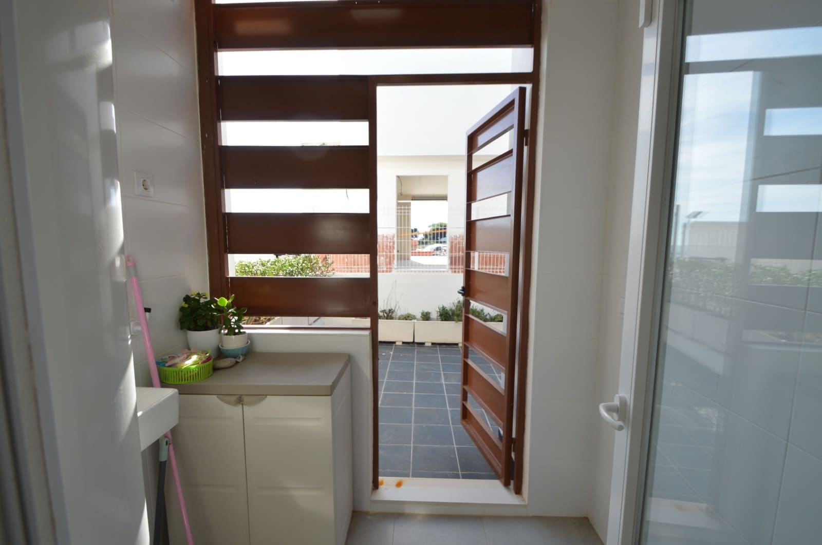 3 bedroom Villa for sale in Vinaros with pool garage - € 399,000 (Ref: 10183470)