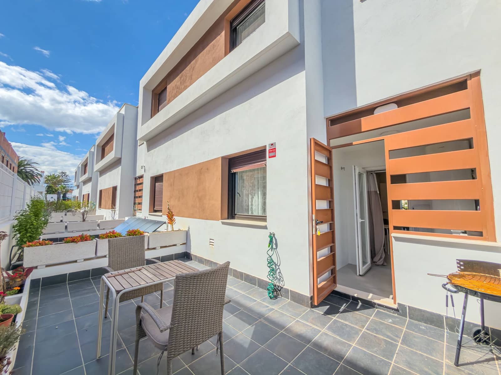 3 bedroom Villa for sale in Vinaros with pool garage - € 399,000 (Ref: 10183470)