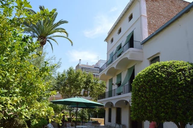 8 bedroom Townhouse for sale in Benicarló with garage - € 750,000 (Ref: 3387522)