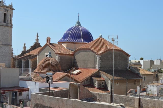 8 bedroom Townhouse for sale in Benicarló with garage - € 750,000 (Ref: 3387522)