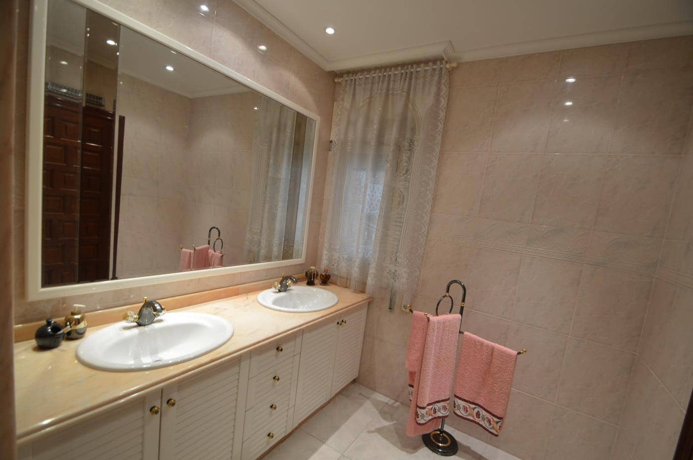 7 chambre Villa/Maison à vendre à Vinaros avec piscine garage - 750 000 € (Ref: 4447211)