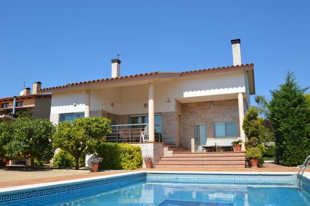 5 chambre Villa/Maison à vendre à La Sénia avec piscine garage - 900 000 € (Ref: 4891998)