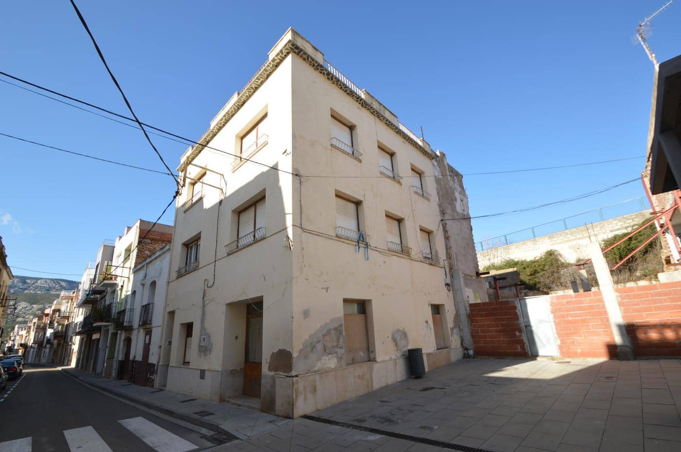 10 soveværelse Byhus til salg i Rossell - € 90.000 (Ref: 4994265)