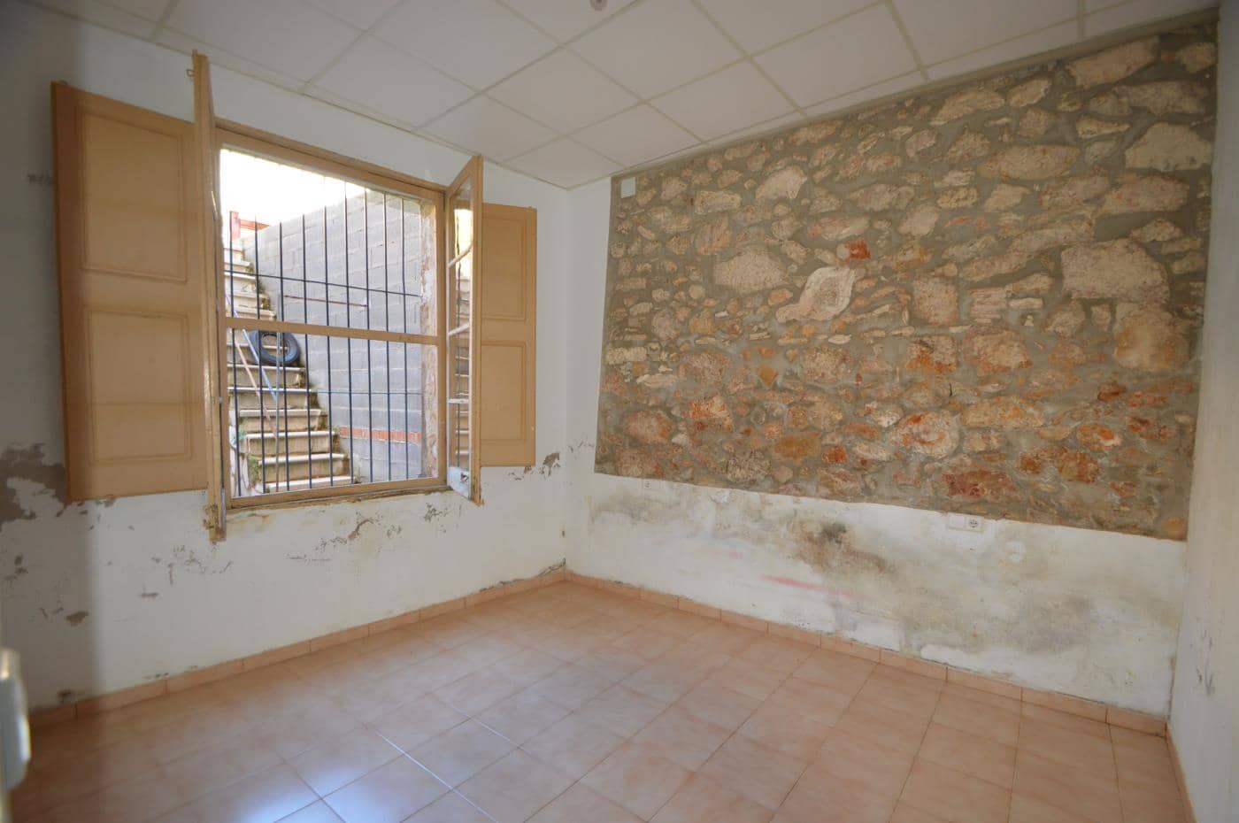 10 soveværelse Byhus til salg i Rossell - € 90.000 (Ref: 4994265)