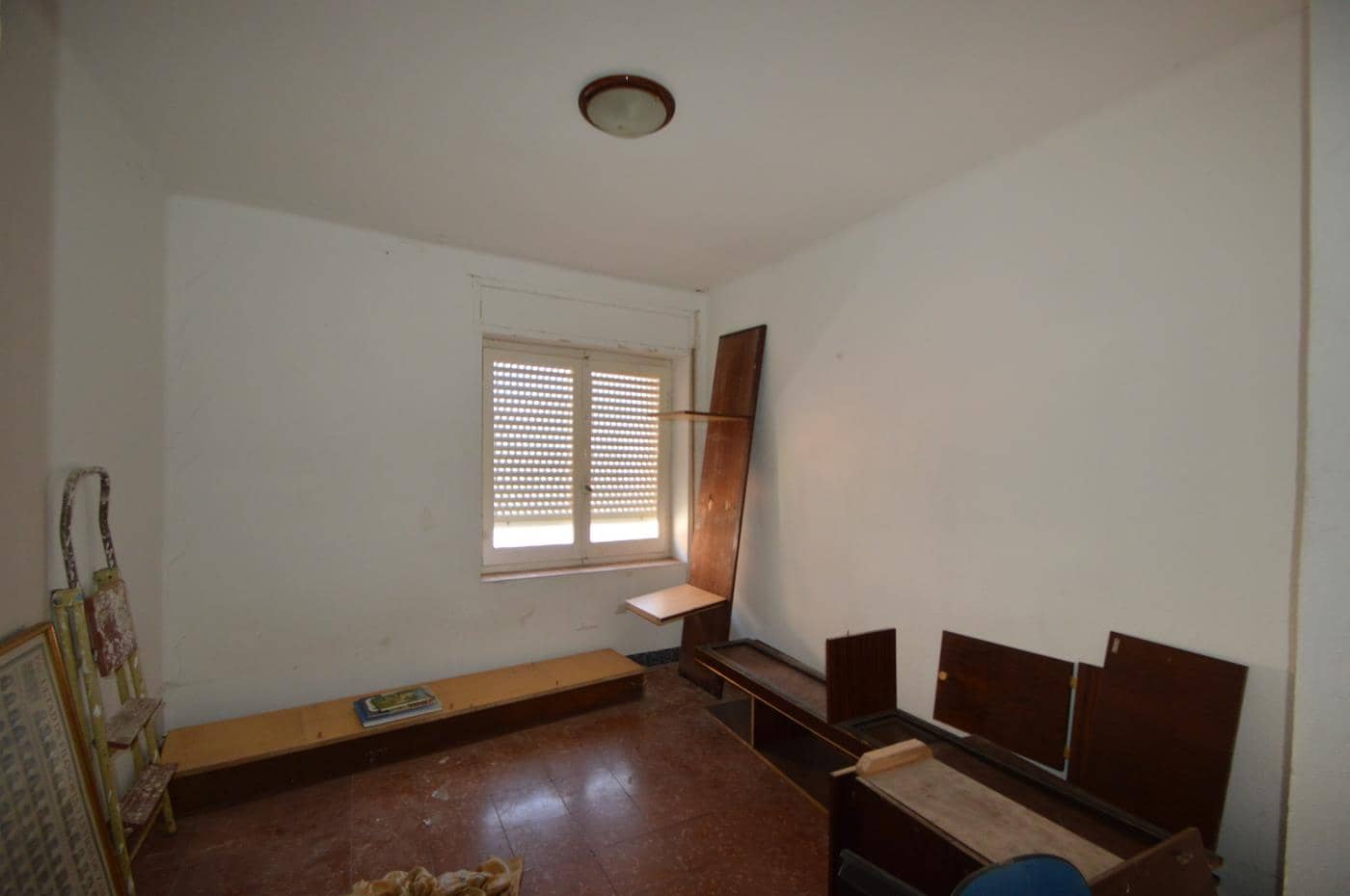 10 soveværelse Byhus til salg i Rossell - € 90.000 (Ref: 4994265)