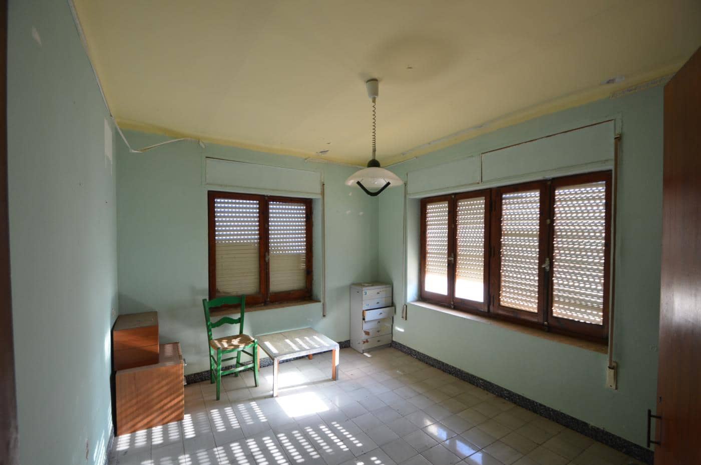 10 soveværelse Byhus til salg i Rossell - € 90.000 (Ref: 4994265)