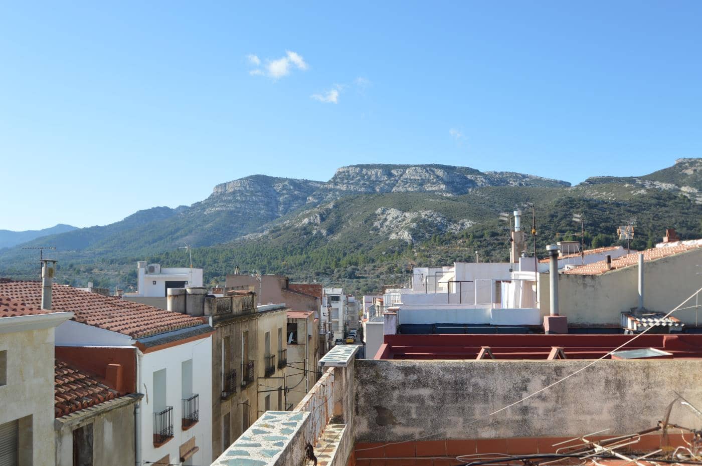 10 soveværelse Byhus til salg i Rossell - € 90.000 (Ref: 4994265)