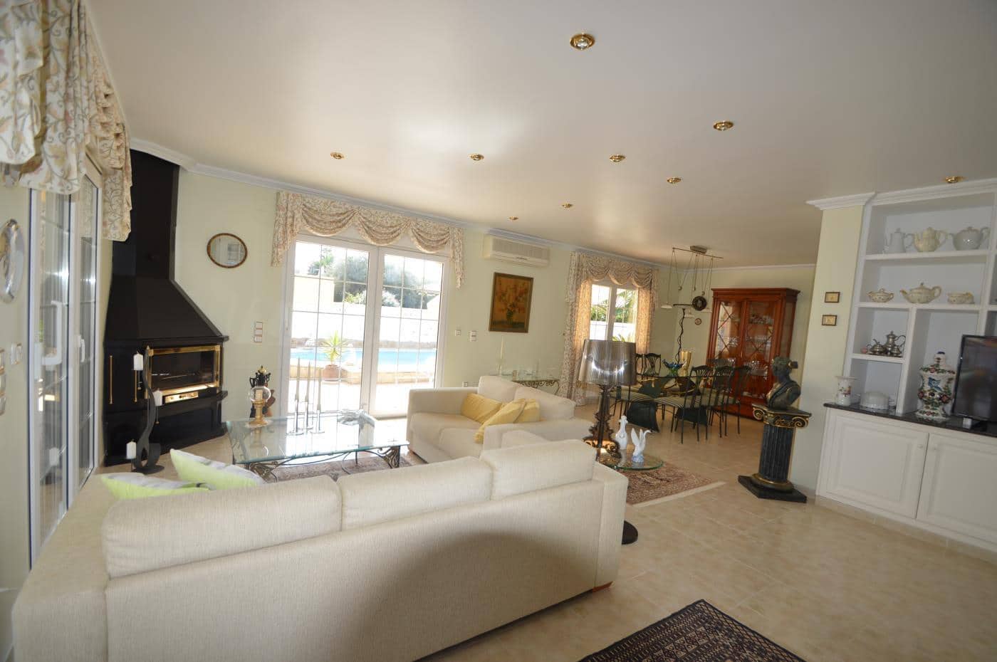 3 soveværelse Villa til salg i Vinaros med swimmingpool garage - € 650.000 (Ref: 5229050)