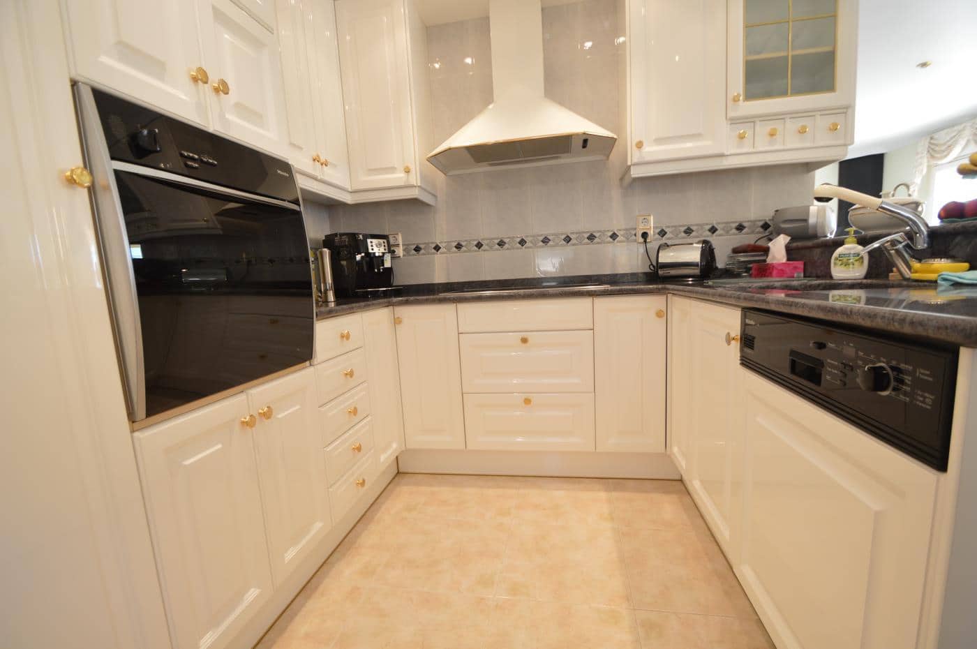 3 soveværelse Villa til salg i Vinaros med swimmingpool garage - € 650.000 (Ref: 5229050)