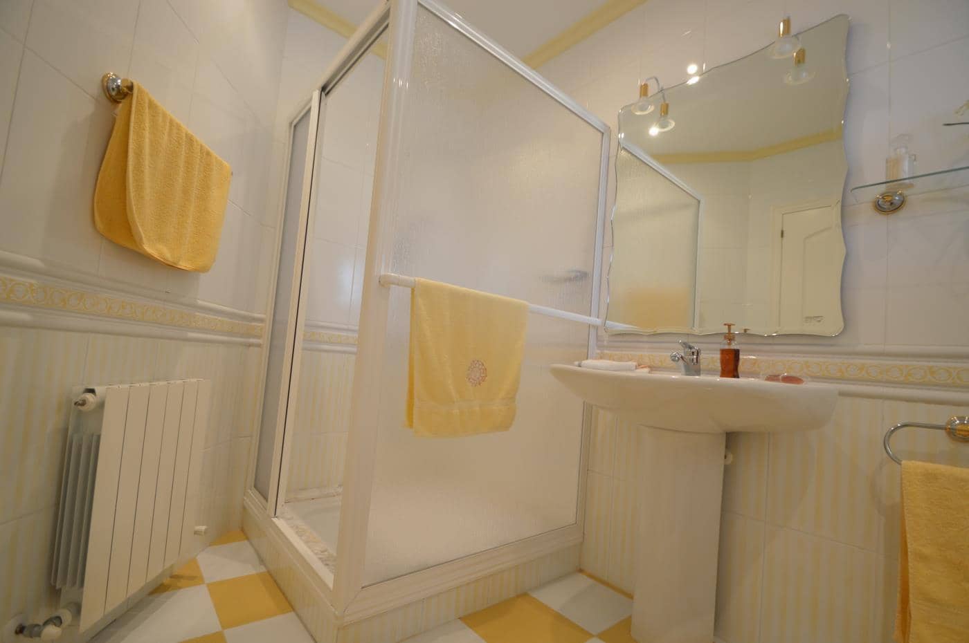 3 soveværelse Villa til salg i Vinaros med swimmingpool garage - € 650.000 (Ref: 5229050)