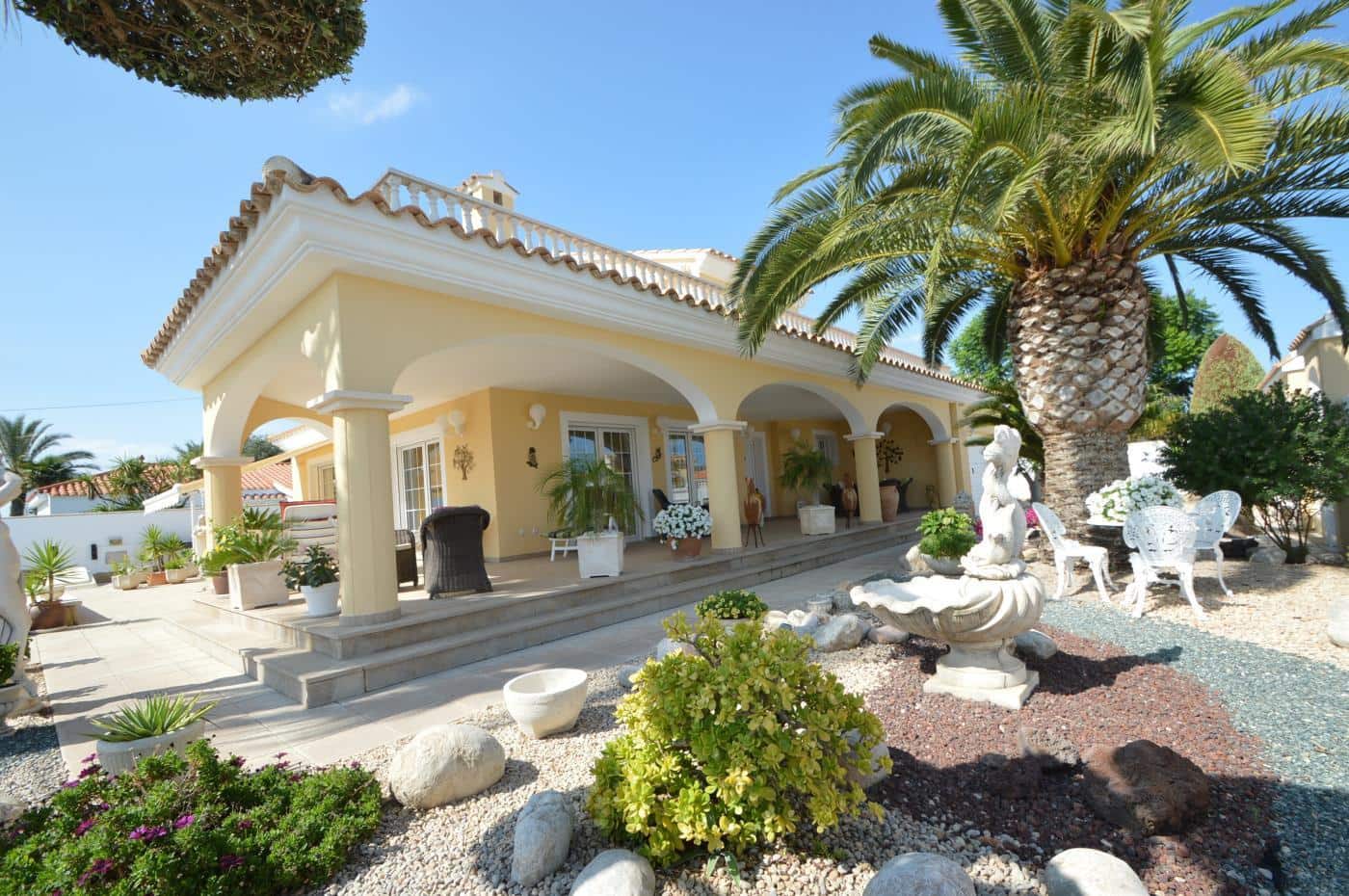 3 soveværelse Villa til salg i Vinaros med swimmingpool garage - € 650.000 (Ref: 5229050)