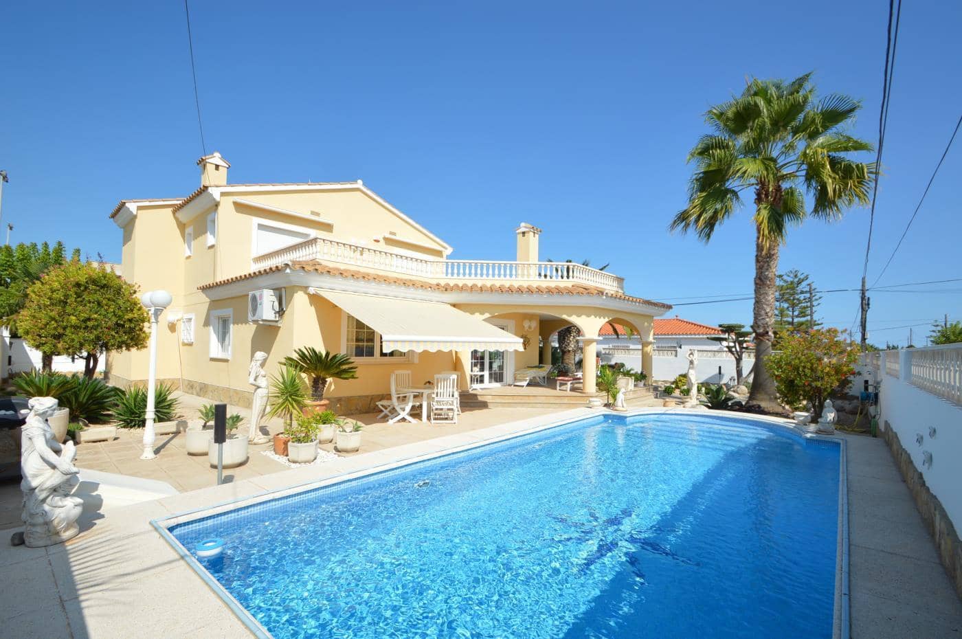 3 soveværelse Villa til salg i Vinaros med swimmingpool garage - € 650.000 (Ref: 5229050)