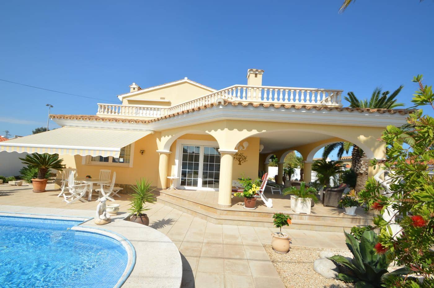 3 soveværelse Villa til salg i Vinaros med swimmingpool garage - € 650.000 (Ref: 5229050)